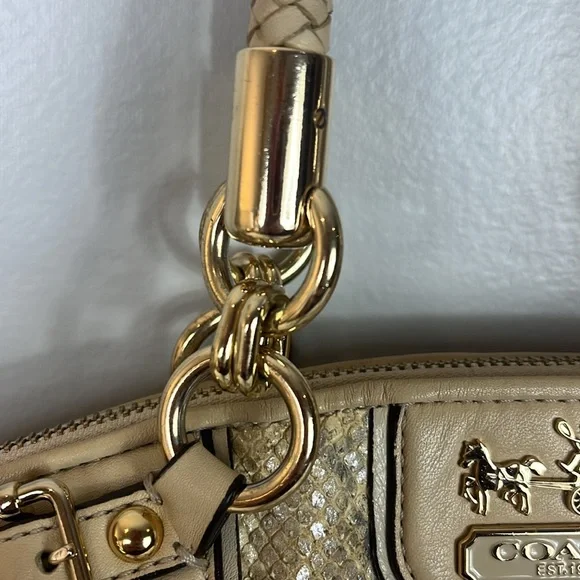 Coach Madison Lindsey Ltd Ed Python Embossed Purse - Picture 16 of 17